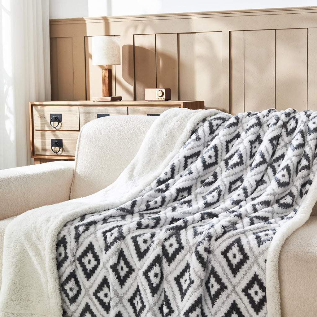 Crescent Diamond Jacquard Sherpa Throw Blanket