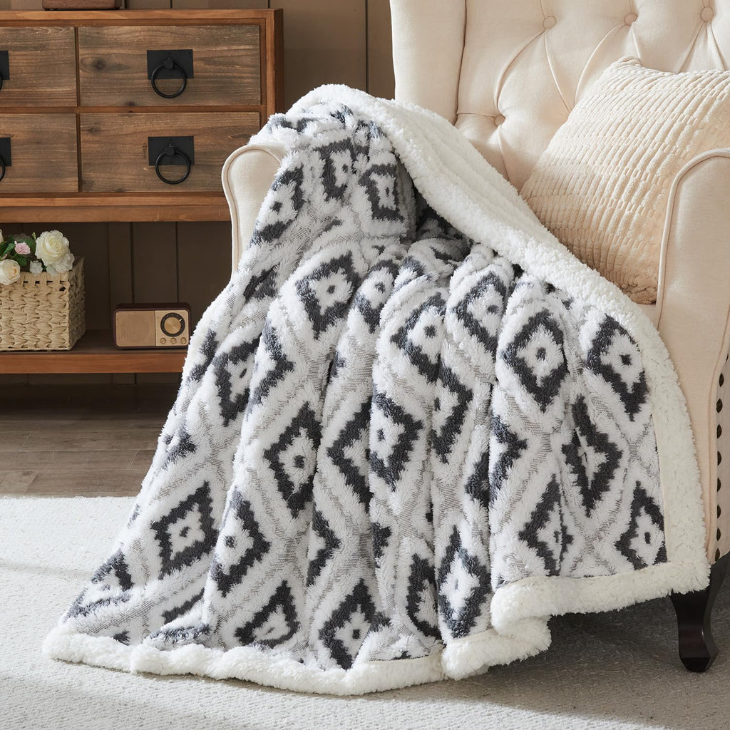 Crescent Diamond Jacquard Sherpa Throw Blanket