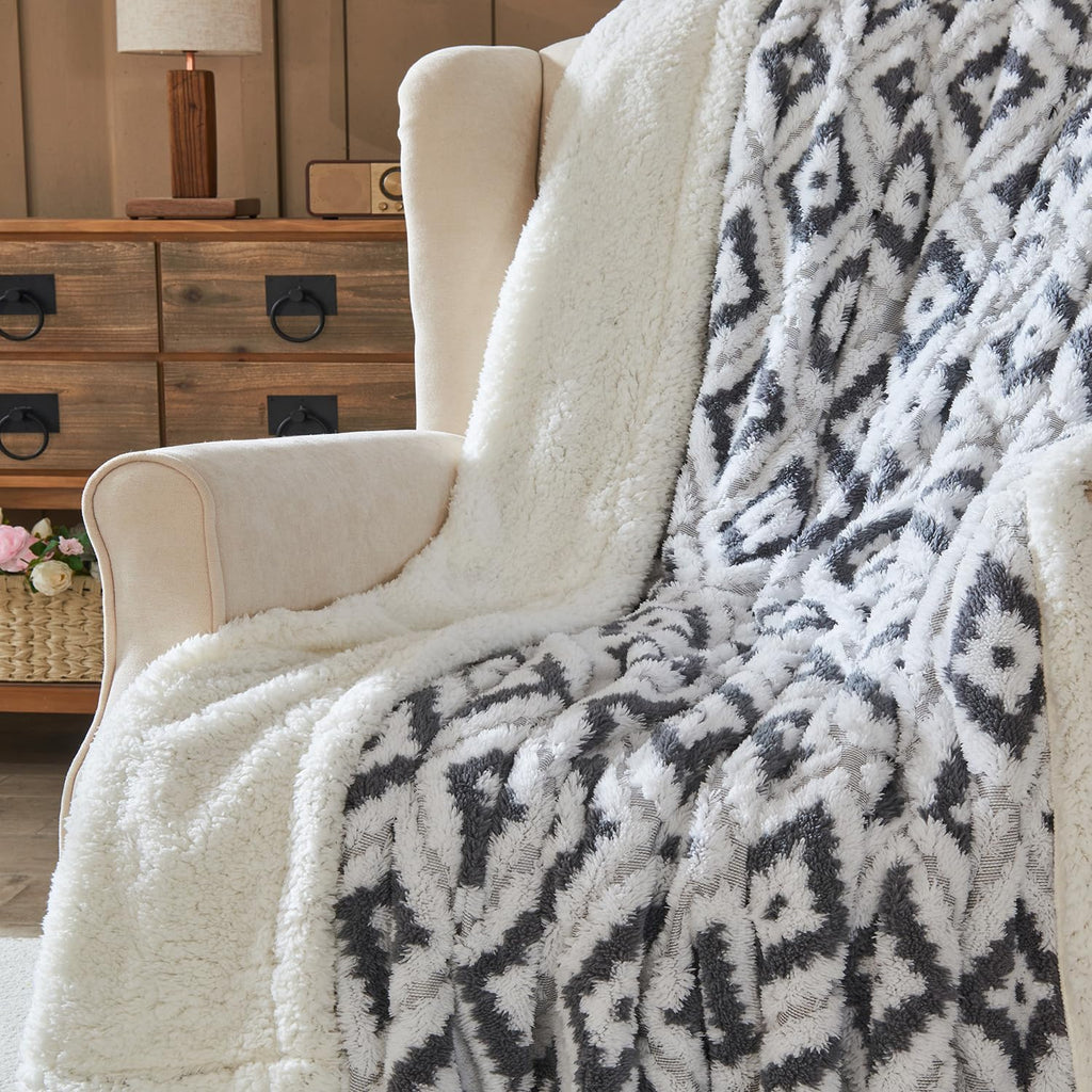 Crescent Diamond Jacquard Sherpa Throw Blanket